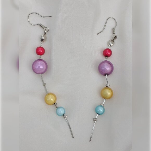 Stunning  red, purple, yellow, and light blue Glass Pearl Drop Earrings Dangle - Picture 1 of 4